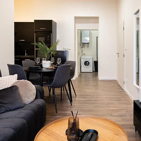 Rentero Apartment, 5 Min National Muzeum Modern Black Rose * Praga