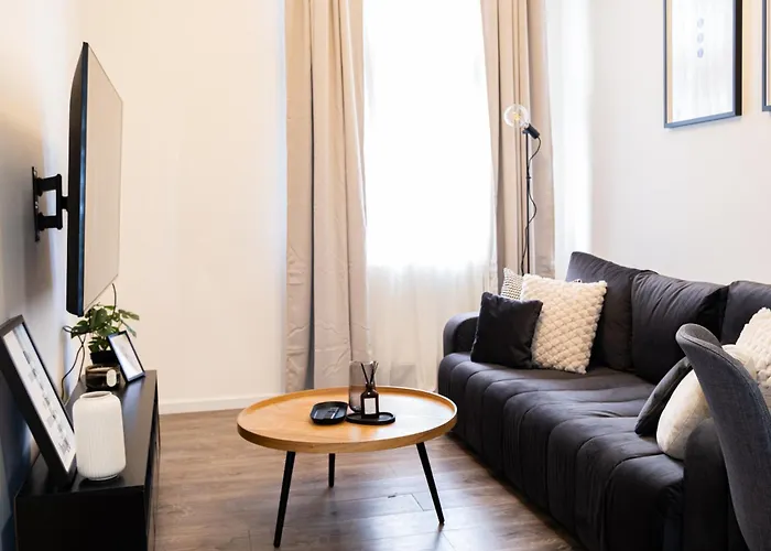 Rentero Apartment, 5 Min National Muzeum Modern Black Rose *